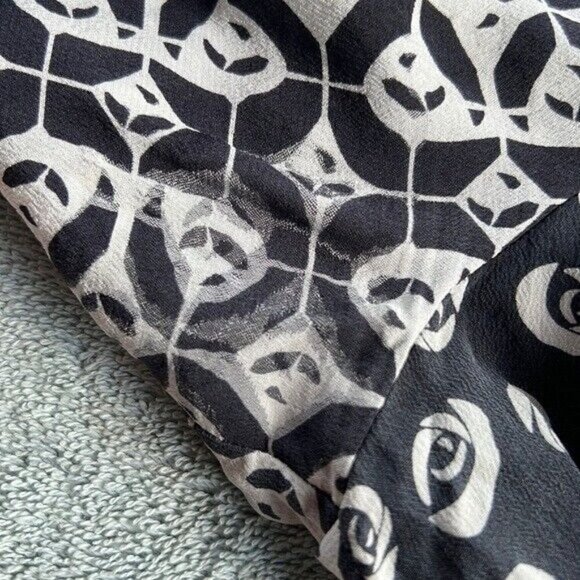 Escada Black Rose Motif Silk Blouse / Flawed - Picture 8 of 10